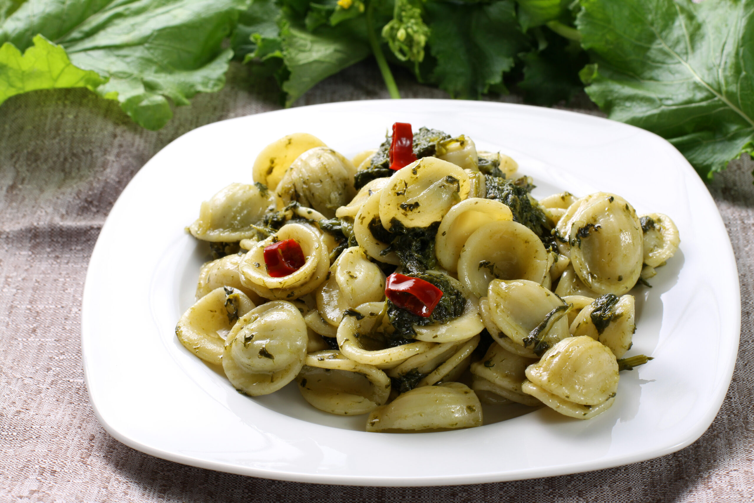 Ricetta di Agizza Ciro: orecchiette con cime di rapa e peperoncino